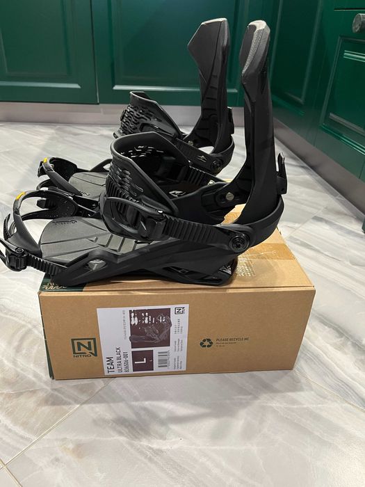 Сноуборд автомати Nitro Team Ultra Black 2025 L