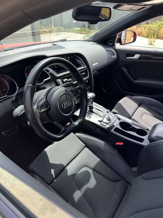 Dezmembrez Audi A5 2.0 TDI 190cp  an2016