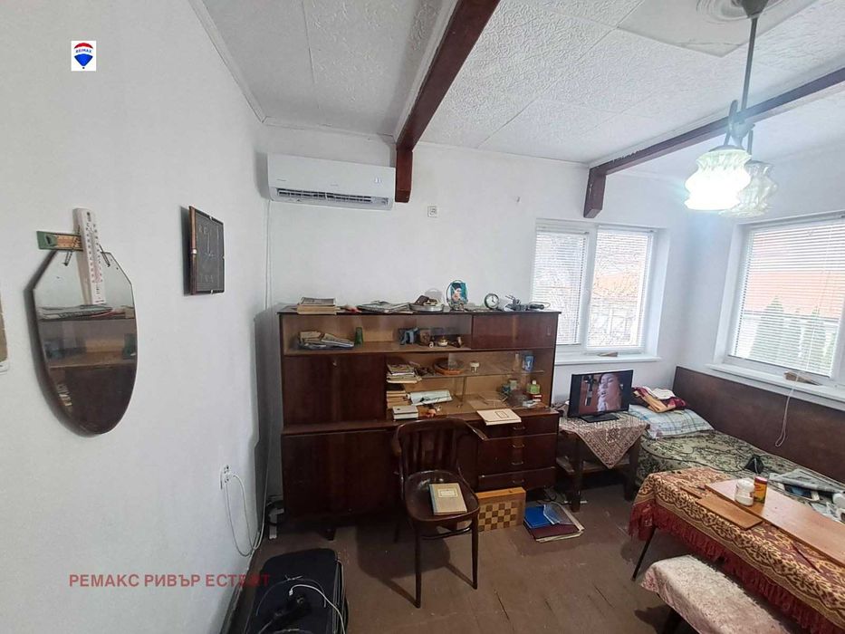 Селска къща за продажба в с. Пиргово