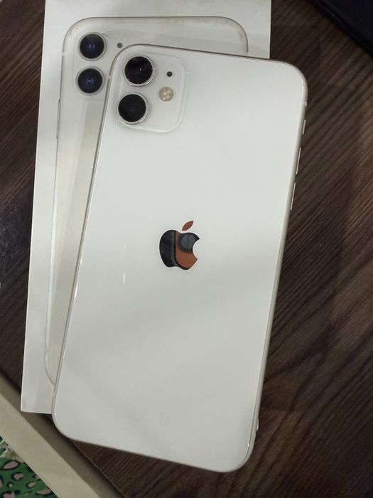 Продаю Apple 11, 64 GB