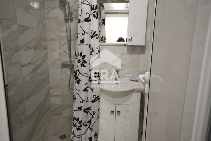 Дава се под наем Тристаен апартамент в Хасково, Куба - 75 кв.м за 331.5 € - Снимка #7