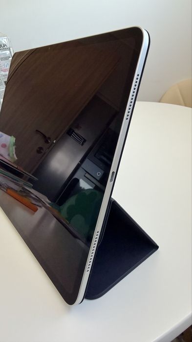 Apple iPad Pro 13 M4 256 GB + Husa Smart Folio