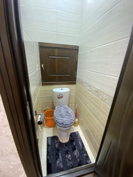 Qizlarga chilonzordan kivartira