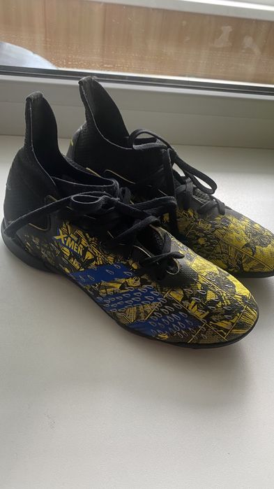 Adidas x Marvel сороконожки