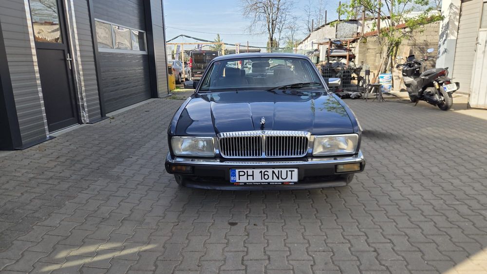 Daimler XJ40 an 1989 vehicul istoric