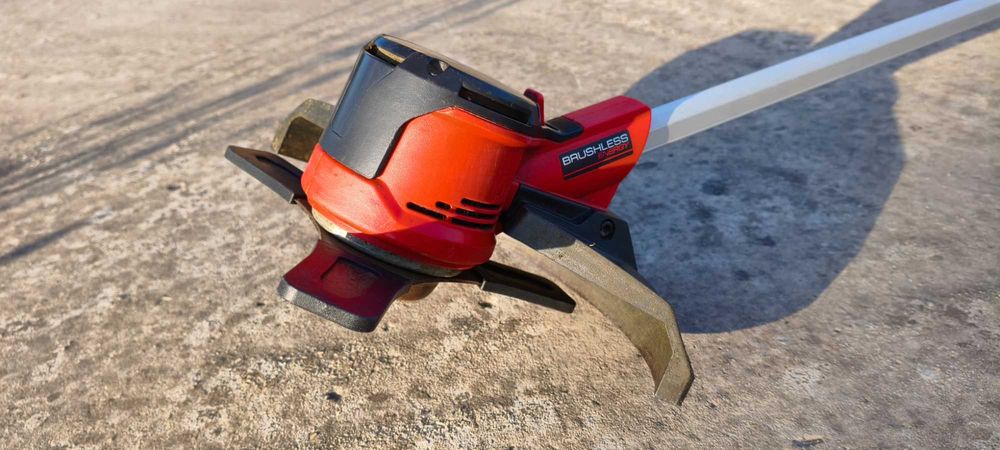 Motocoasa (coasa - trimmer) pe acumulatori