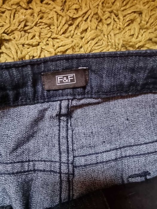 Jeanşi drepti cu stretch marimea 40