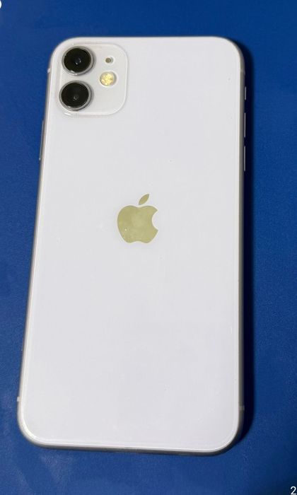 Продам IPHONE 11