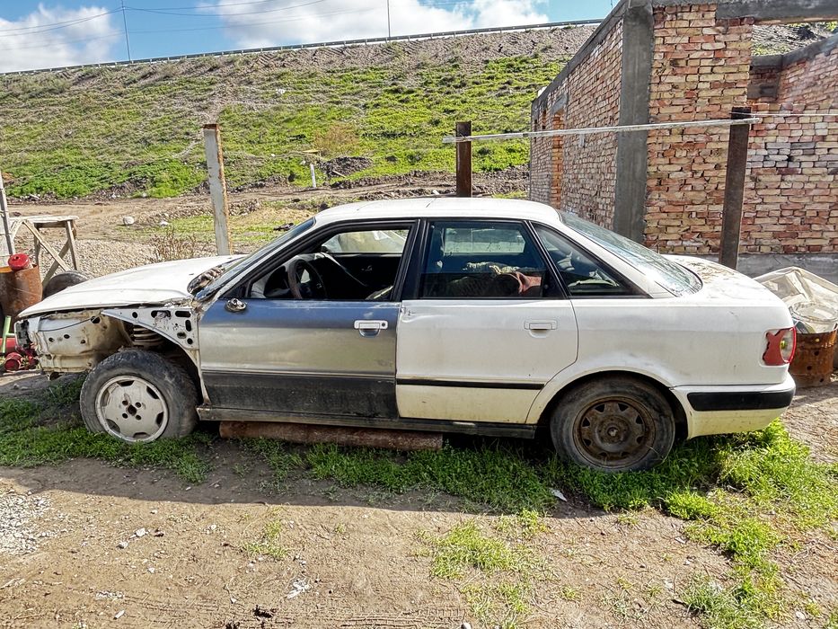 audi  80  по запчасти