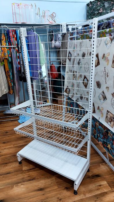 Продам стеллаж в отличном состоянии