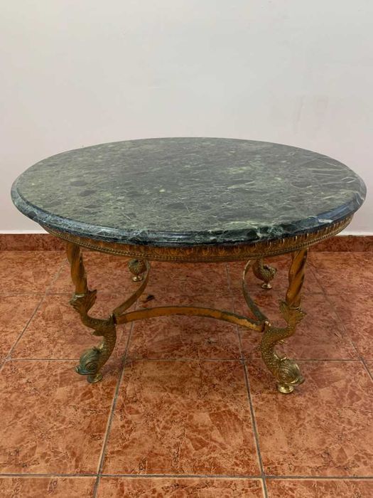 Masa rotunda cu blat din marmura verde