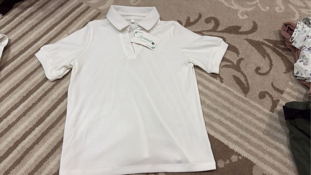 Продам школьную блузку и юбку