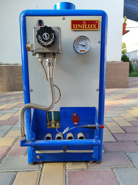 Продам... газовый...котёл  Unilux