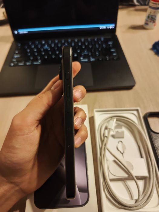 Продам IPhone 16 Pro 256GB