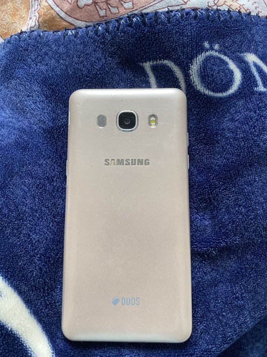 Samsung J5 2016год