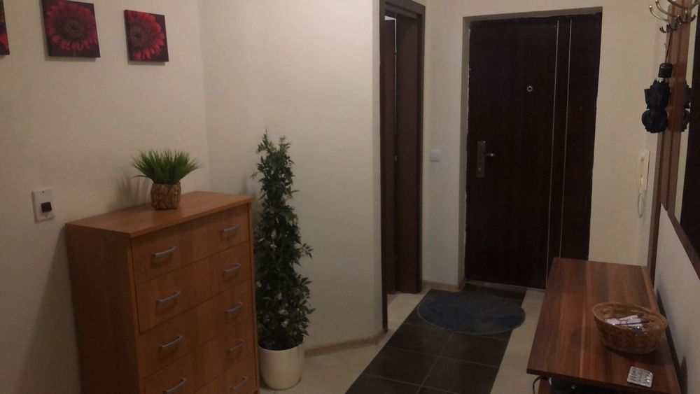 Дава се под наем Двустаен апартамент в Велико Търново, Стара част - 70 кв.м за 357 € - Снимка #6