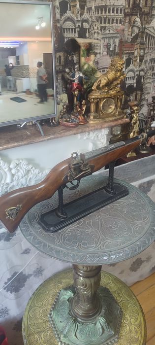 Сувенир зажигалка продам