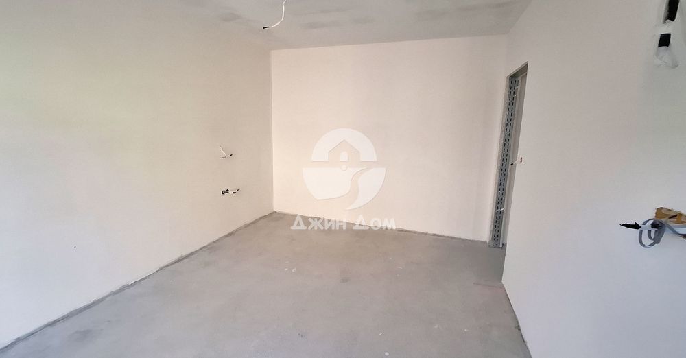 Просторен двустаен апартамент на ПЪРВА ЛИНИЯ МОРЕ в гр. Несебър