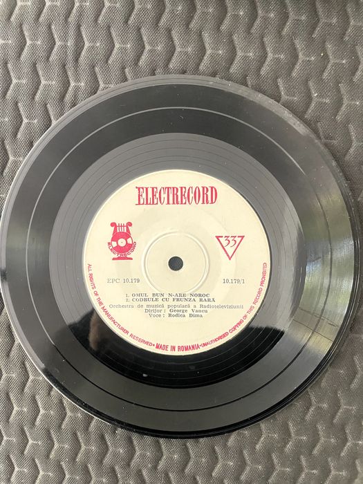 Lot de 18 discuri vinyl 7"