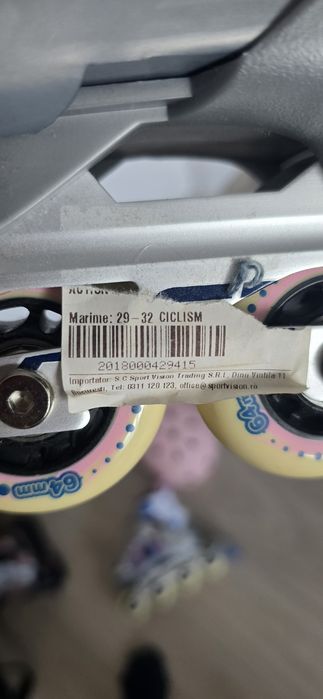 Set complet role copii ( cu casca, genunchiere, cotiere )