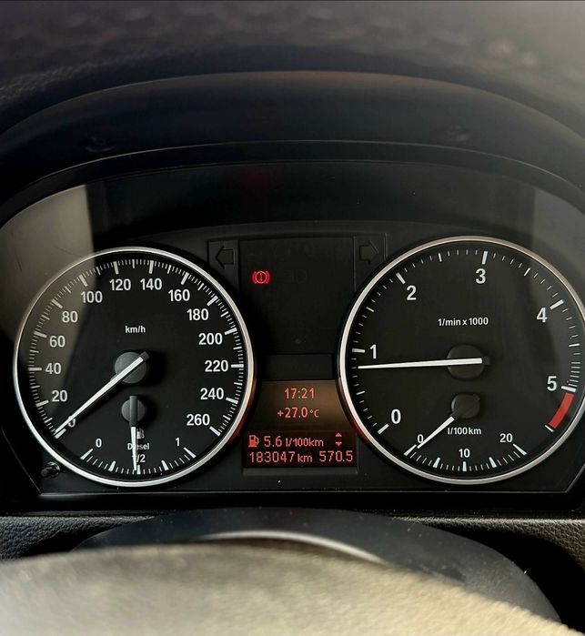 BMW 318d E90 LCI