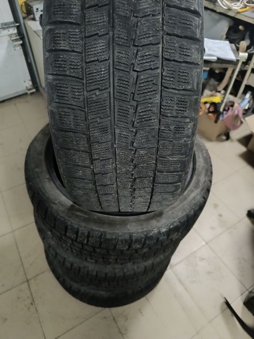 Продам покрышки б/у