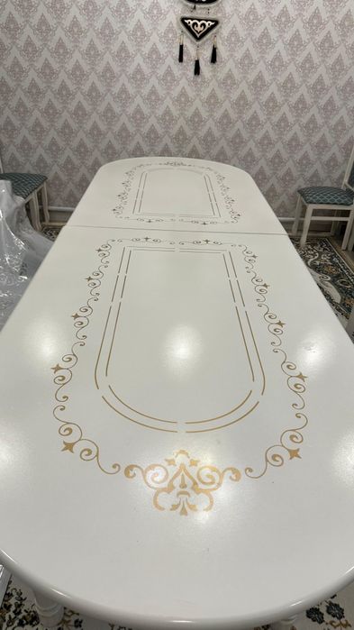 Мебель стол гостиной