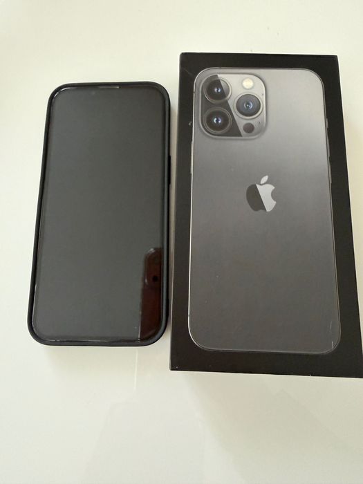 iPhone 13 Pro 256GB Graphite | Отлично състояние | Пълен комплект