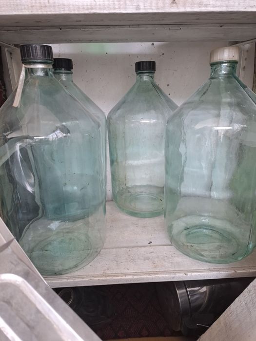 Продаются бутыли