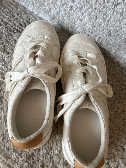 Дамски кецове UGG