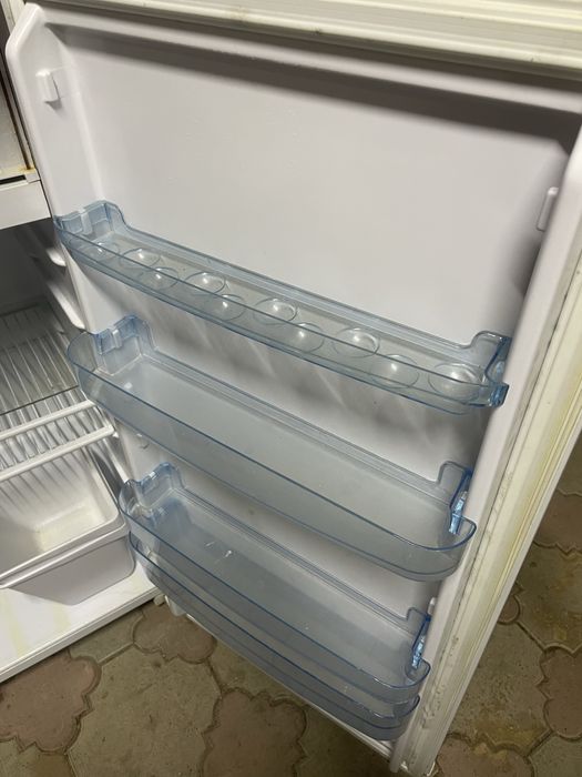 Продам холодильник бюрюса