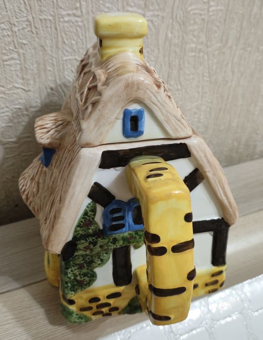 Чайник домик новый