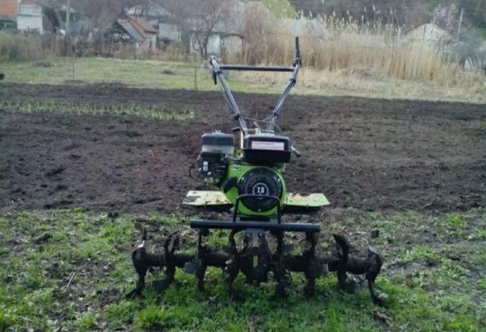 Вспашка огородов и спил деревьев