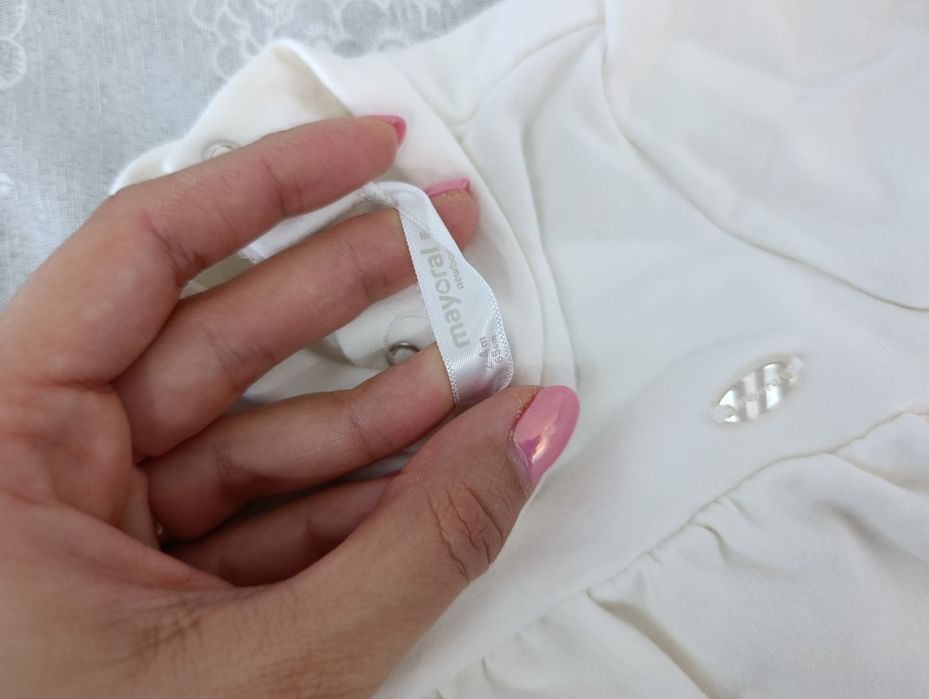 Лот от бебешки дрешки за момиче