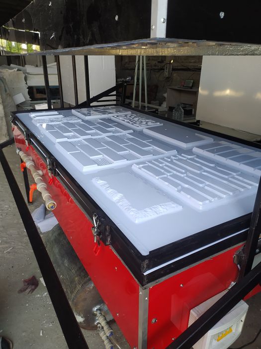 Оборудование большой вакуумно-формовочный