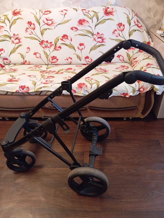 Продам коляску ining baby 2 в 1