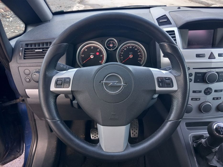 Opel Zafira B 1.9cdti-120кс./2006/- на части