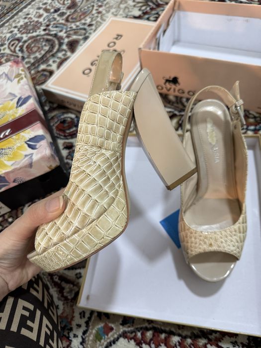 Женский туфли 39