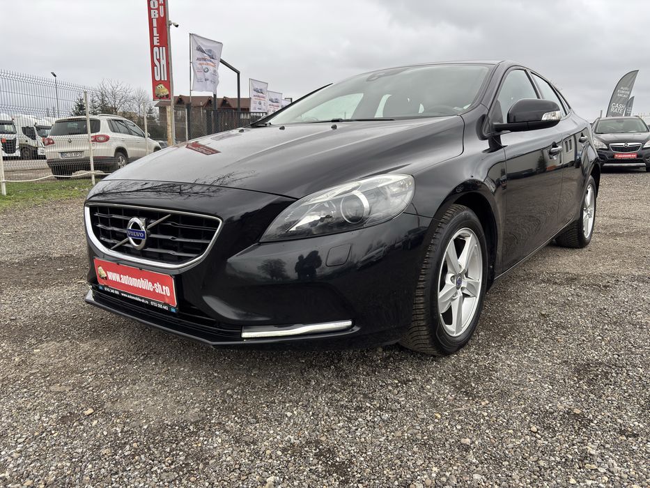 Volvo V40, an 2013 1.6 Diesel =Posibilitate rate=