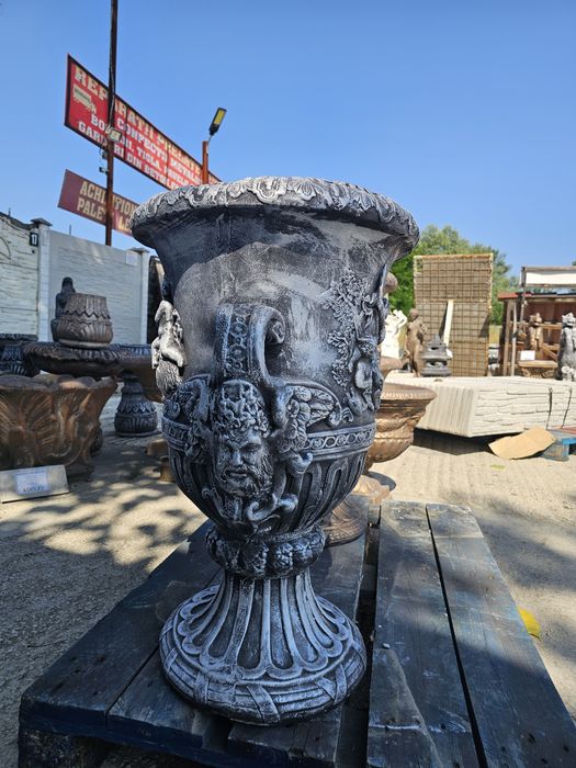 Vaza din beton,ghiveci din beton,jardiniera din beton