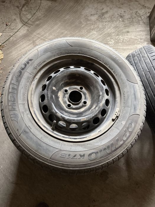 Продам диски с шинами от кобальта