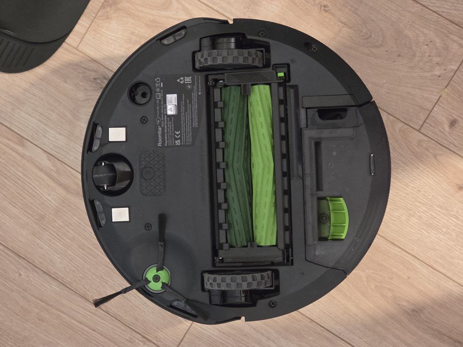 Aspirator irobot roomba j7 +