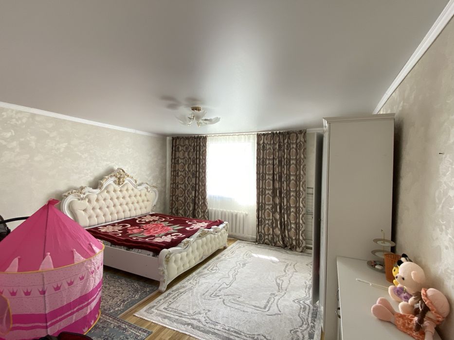 4 бөлмелі Үлкен  үй сатылады!