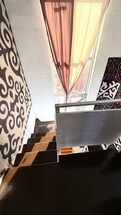 Ерекше этно-қазақ стильіндегі коттедж