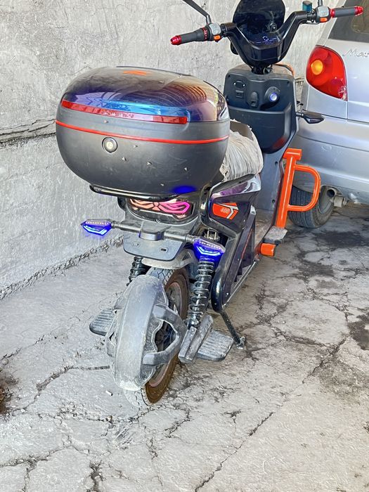 Skuter yangi atigu 100 km yurgan