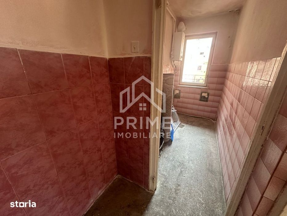 Apartament 2 camere RENOVABIL 33 mp| etaj 3| zona Blaj