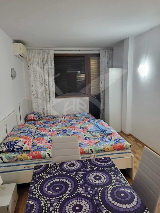 Дава се под наем Едностаен апартамент в к.к. Св.Св. Константин и Елена - 38 кв.м за 400 € - Снимка #1