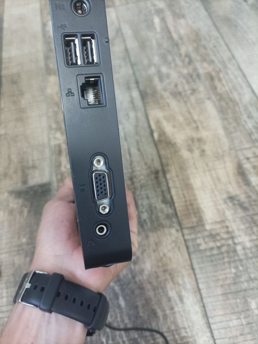 Mini PC ideal pentru birou