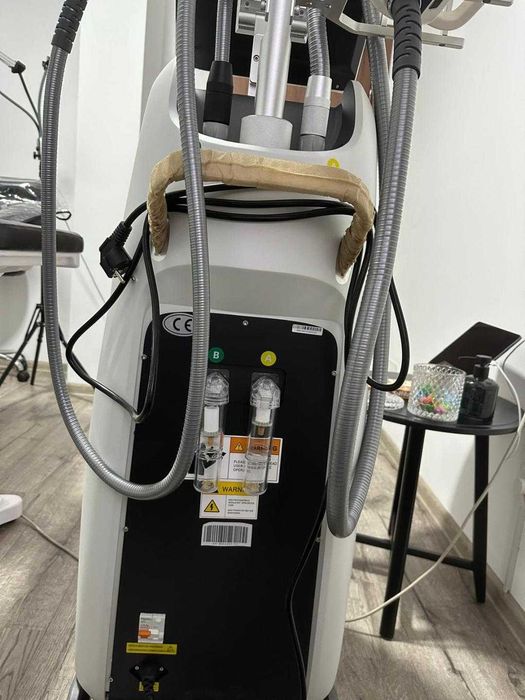 Vând aparat profesional de remodelare corporală și facială – REVOLV-X