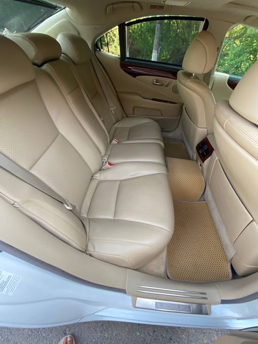Lexus Ls 460 sotiladi xolati zor 1 qol xaydalgan